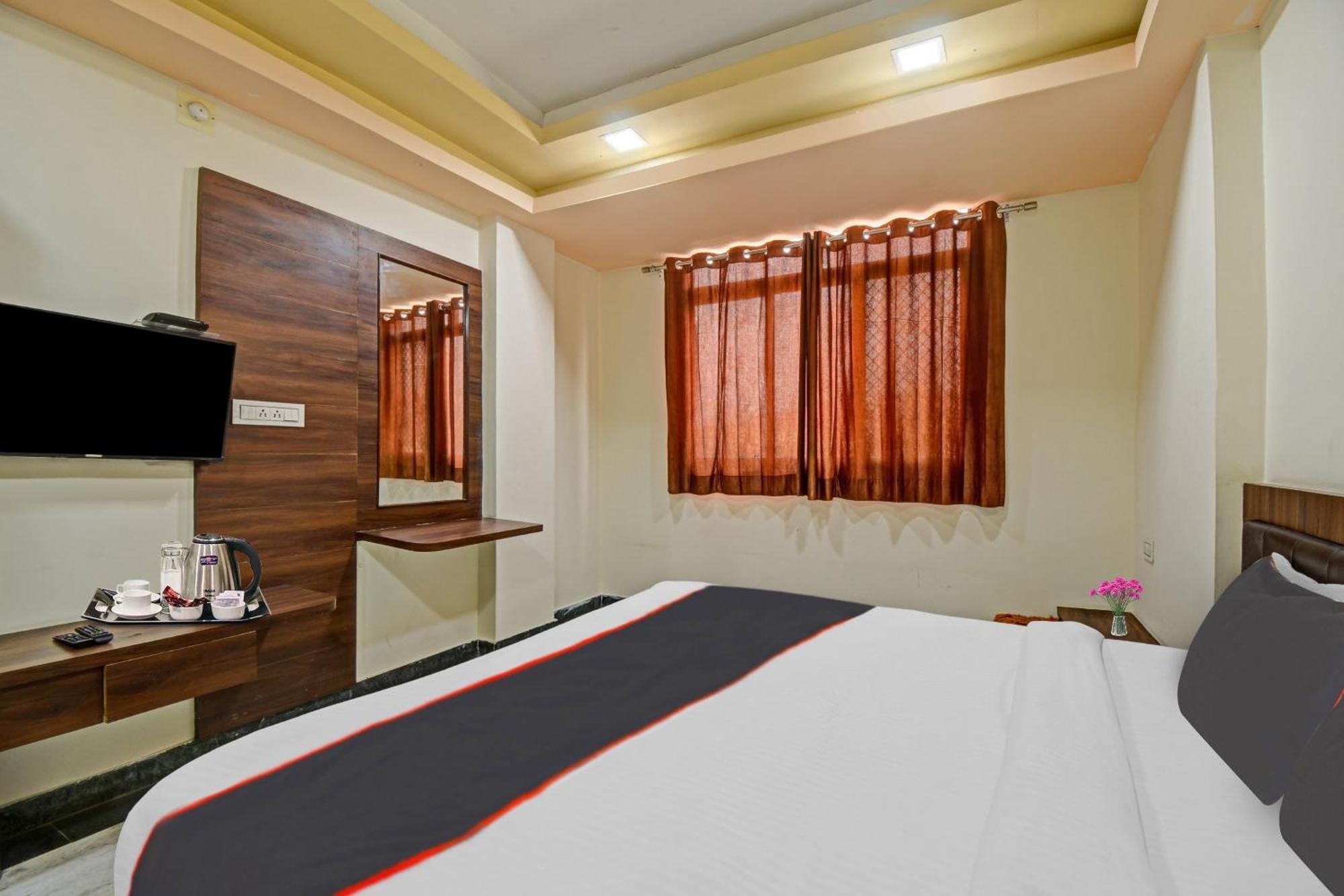Collection O The Sunrise Hotel Udaipur Kültér fotó