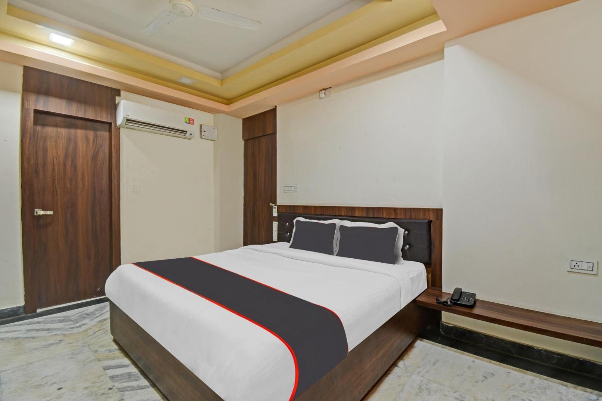 Collection O The Sunrise Hotel Udaipur Kültér fotó