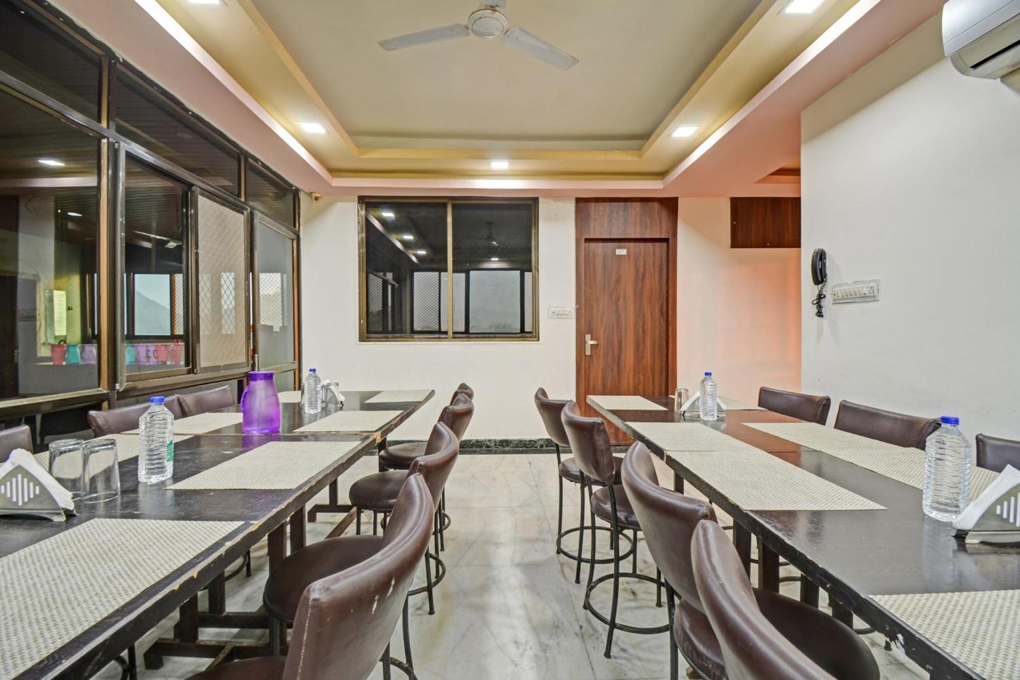 Collection O The Sunrise Hotel Udaipur Kültér fotó